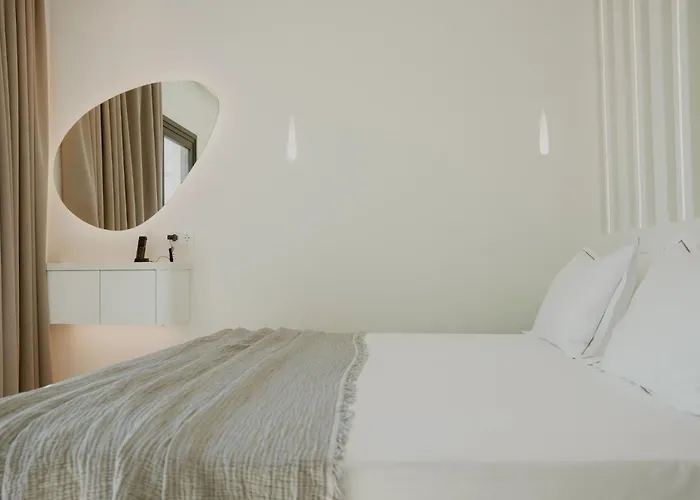 Tagoo Hills 4* Mykonos Town